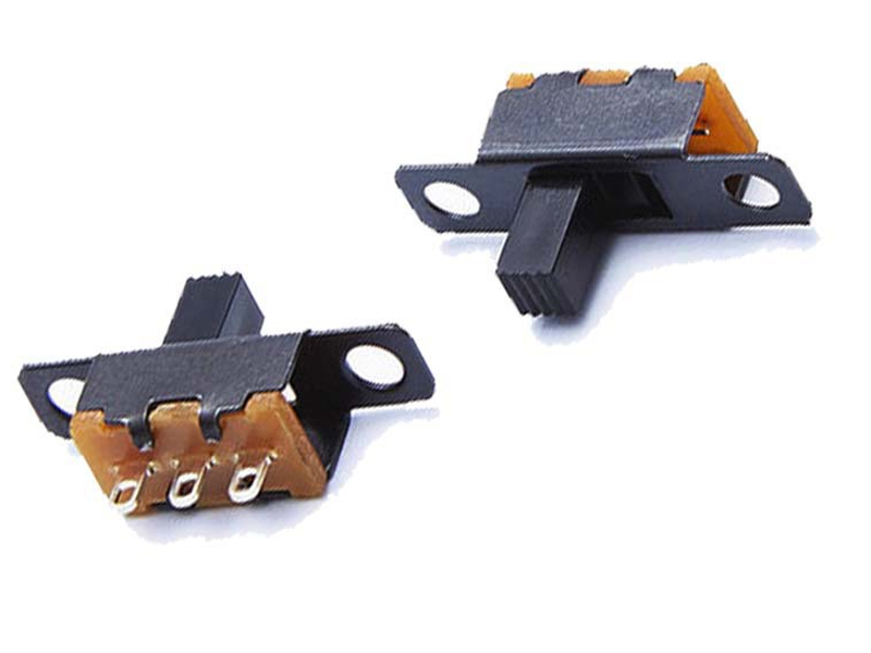 SS12F15 拨动开关